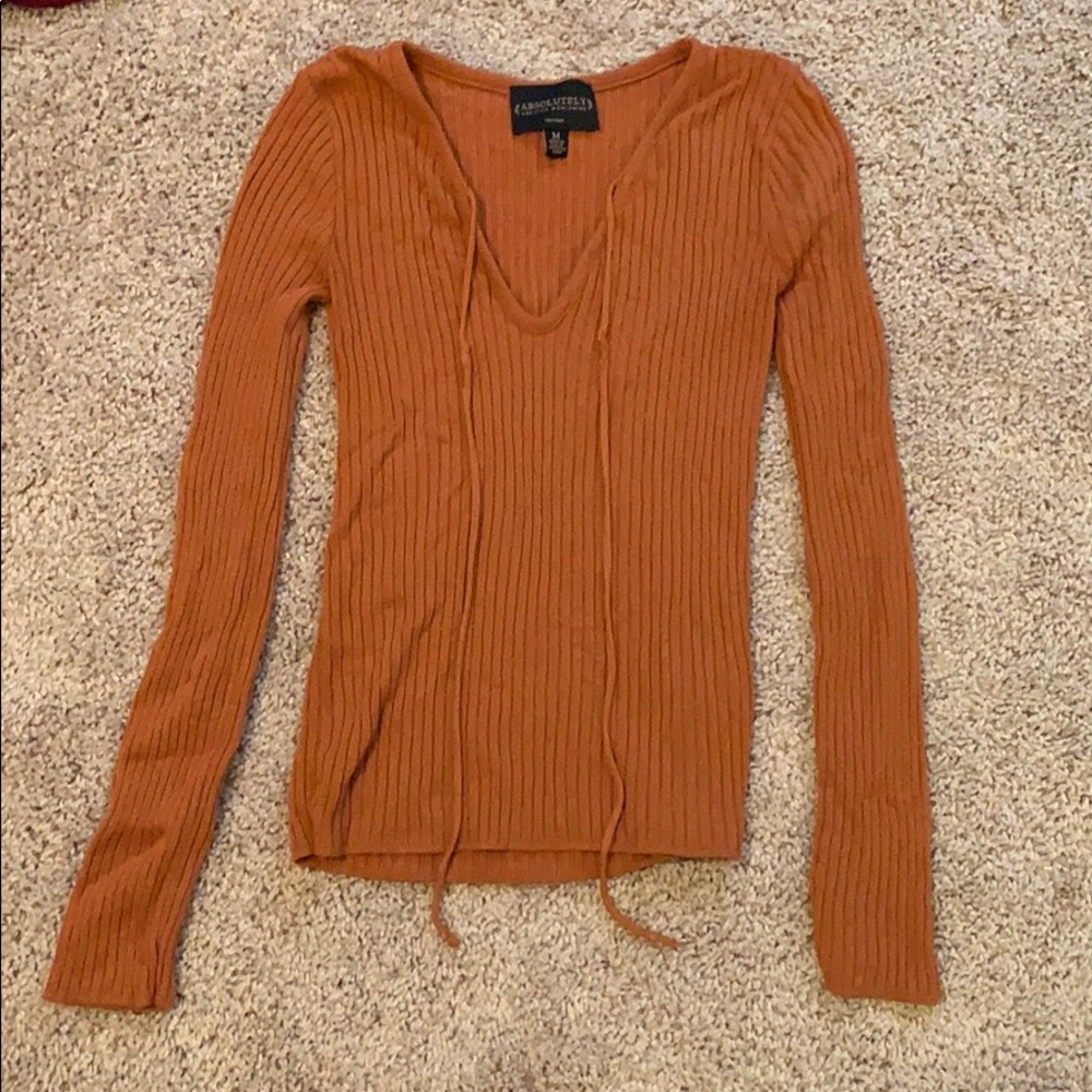 American Threads Orange v neck ribbed top